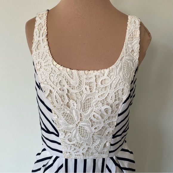 Anthropologie Maeve Chessia Diagonal Striped Lace Panel Sleeveless Dress Size 6 - Picture 7 of 12